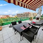 Appartamento Large Penthouse With Sunny Terrace