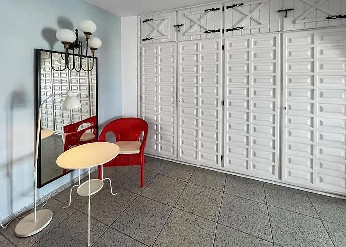 Large Penthouse With Sunny Terrace *
