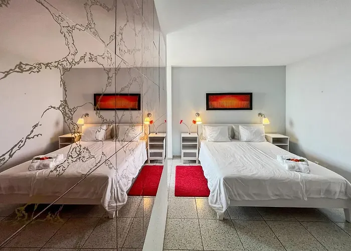 דירה Large Penthouse With Sunny Terrace *