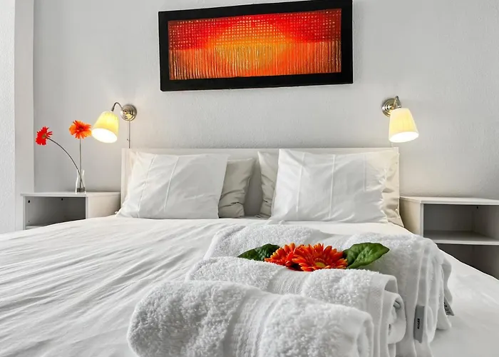 Large Penthouse With Sunny Terrace